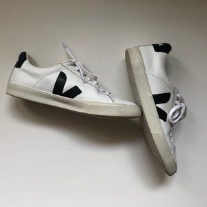 White Veja Esplar Sneaker